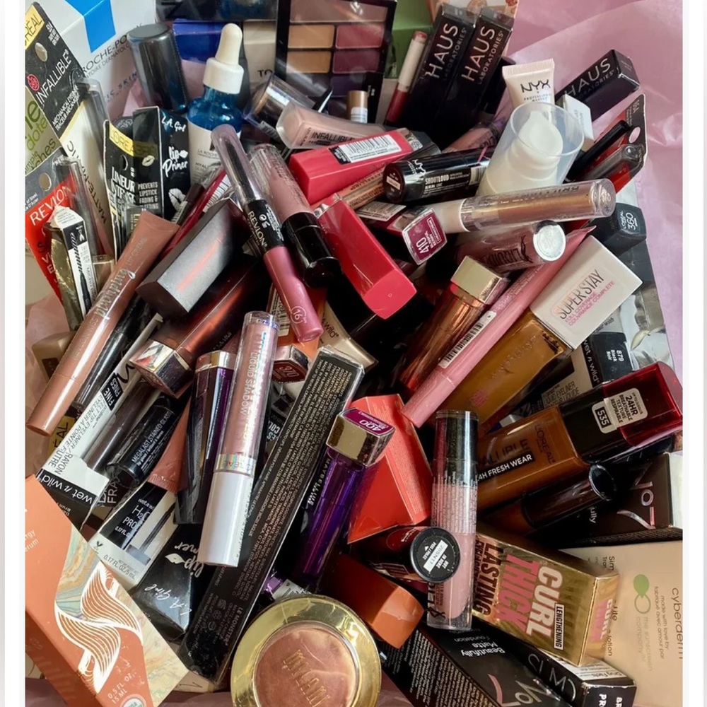 MAKE SOME $$ NEW COSMETICS Wholesale LOT Resale HEALTH & BEAUTY 100 CT NWTs